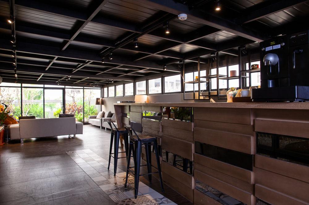 Hotel Cube Тайчжун Экстерьер фото