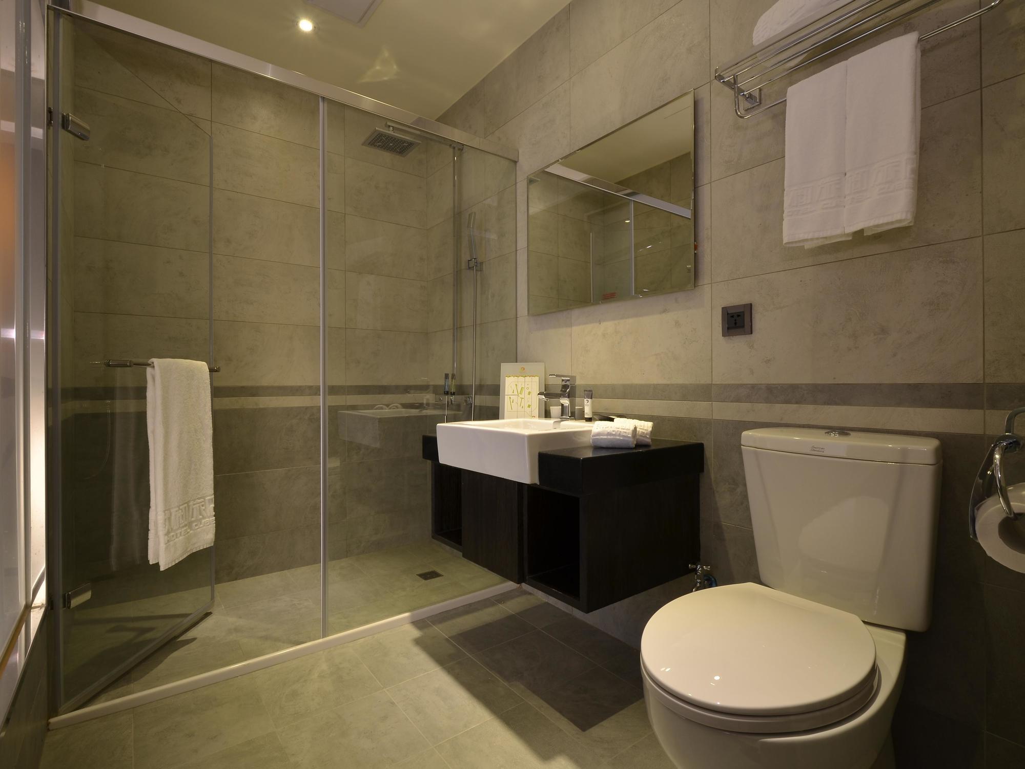 Hotel Cube Тайчжун Экстерьер фото